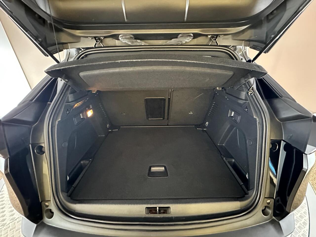 Peugeot 3008 WR72DBY