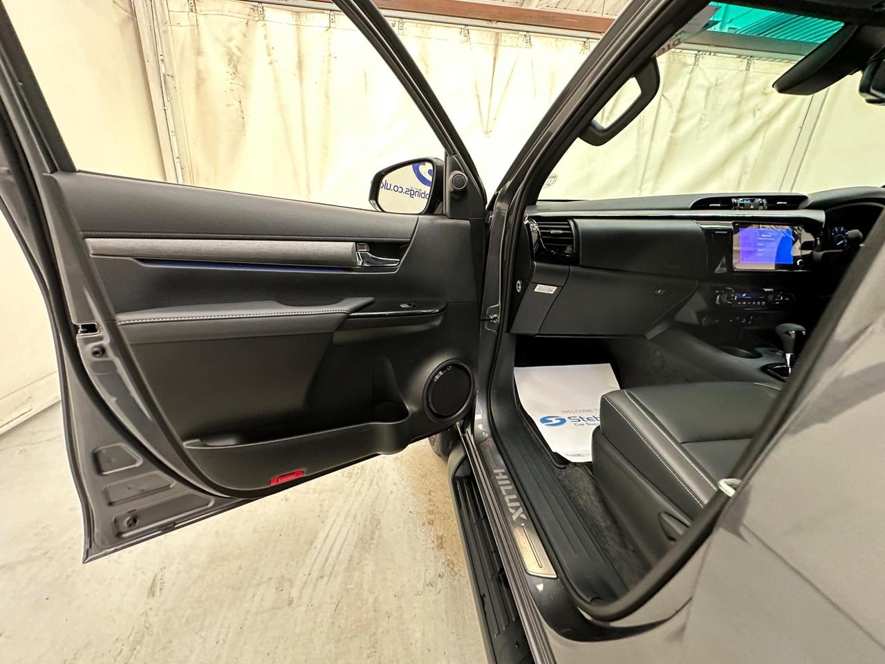 Toyota Hilux H11LUX
