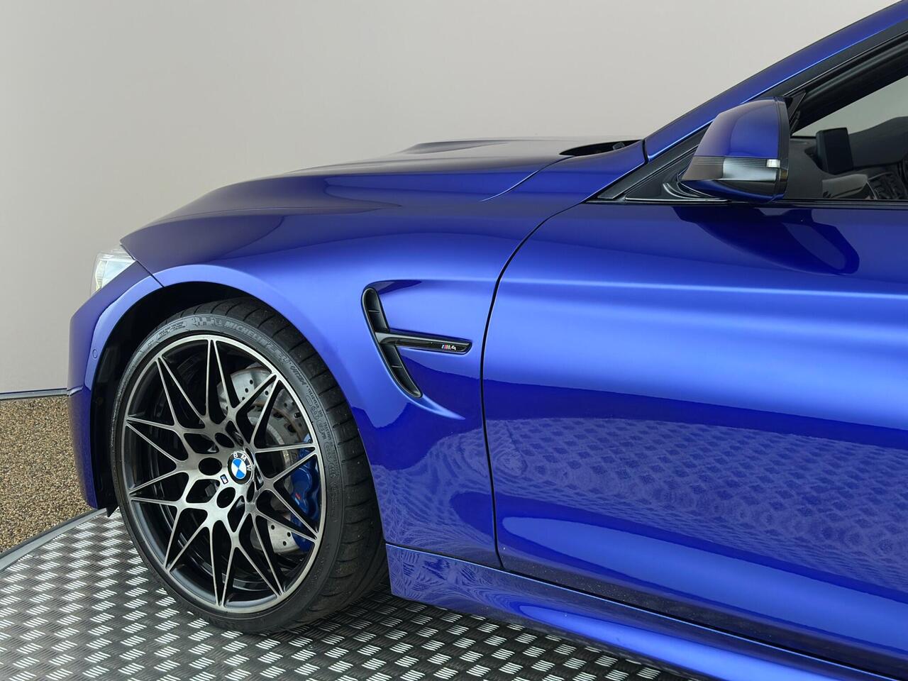 BMW M4 RO20UAG