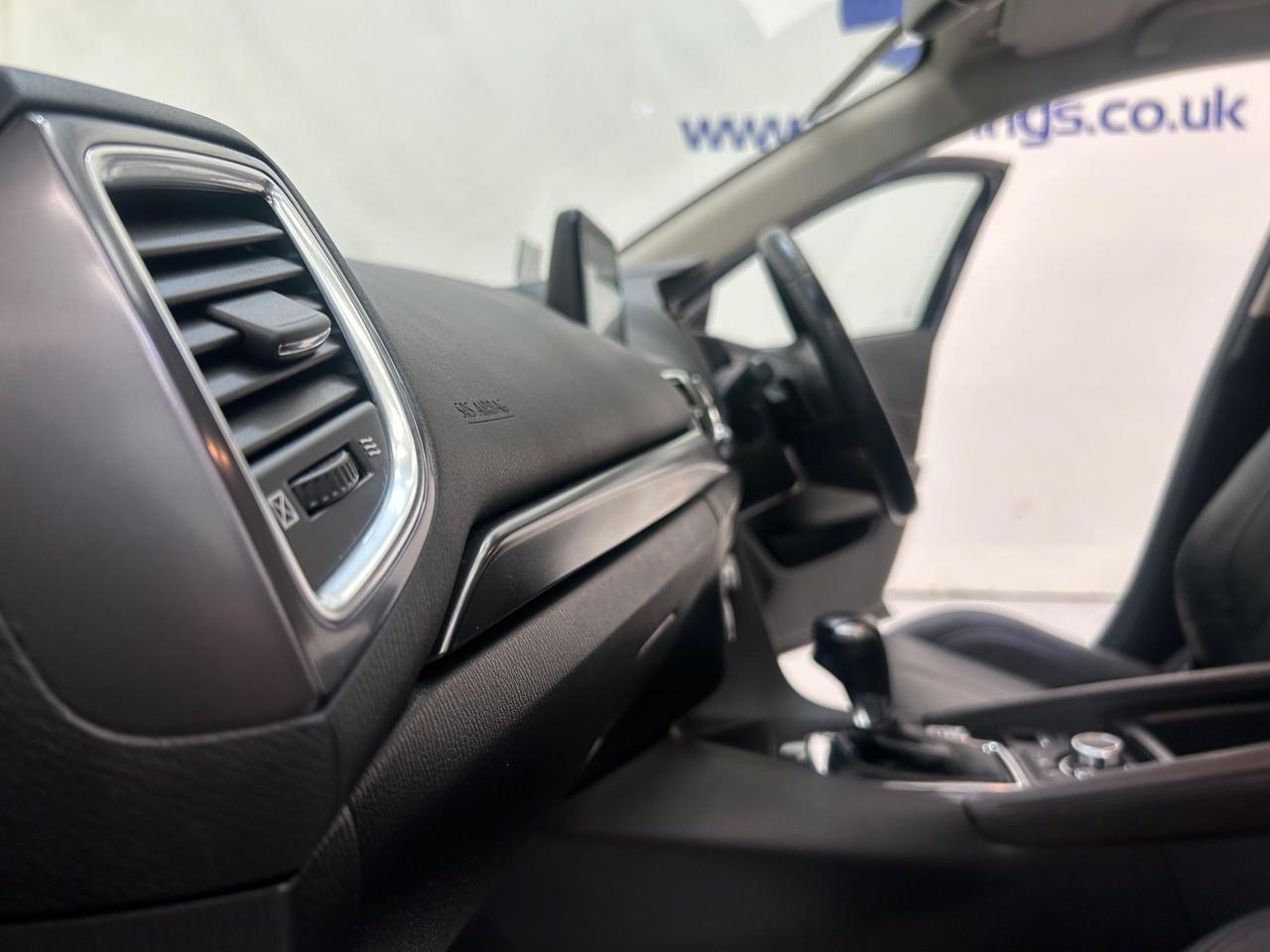 Mazda Mazda3 LG17HUK