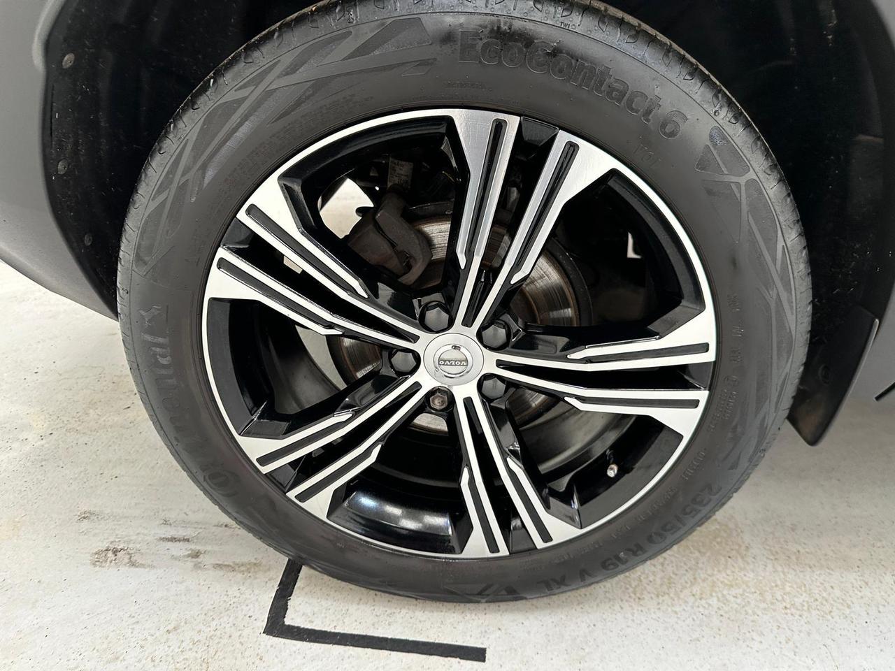 Volvo XC40 LR69DDF