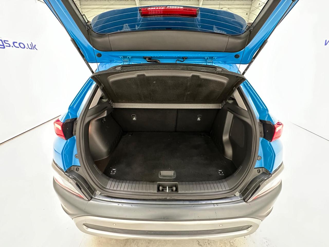 Hyundai KONA DU71YMC