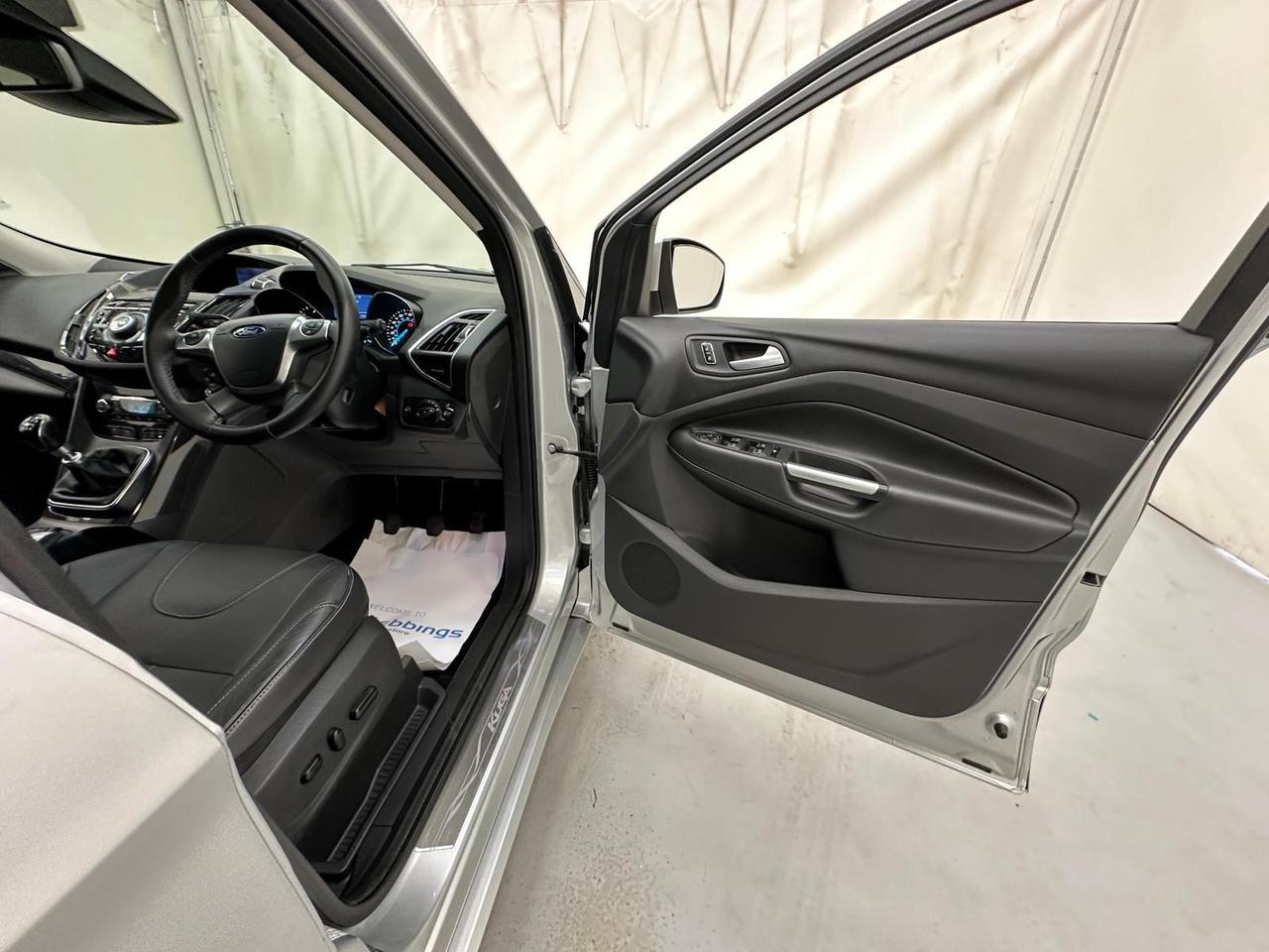 Ford Kuga EF64CBO