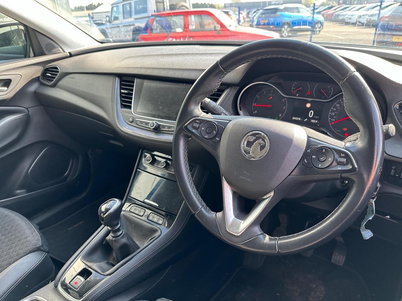 Vauxhall Grandland X DT69YHN