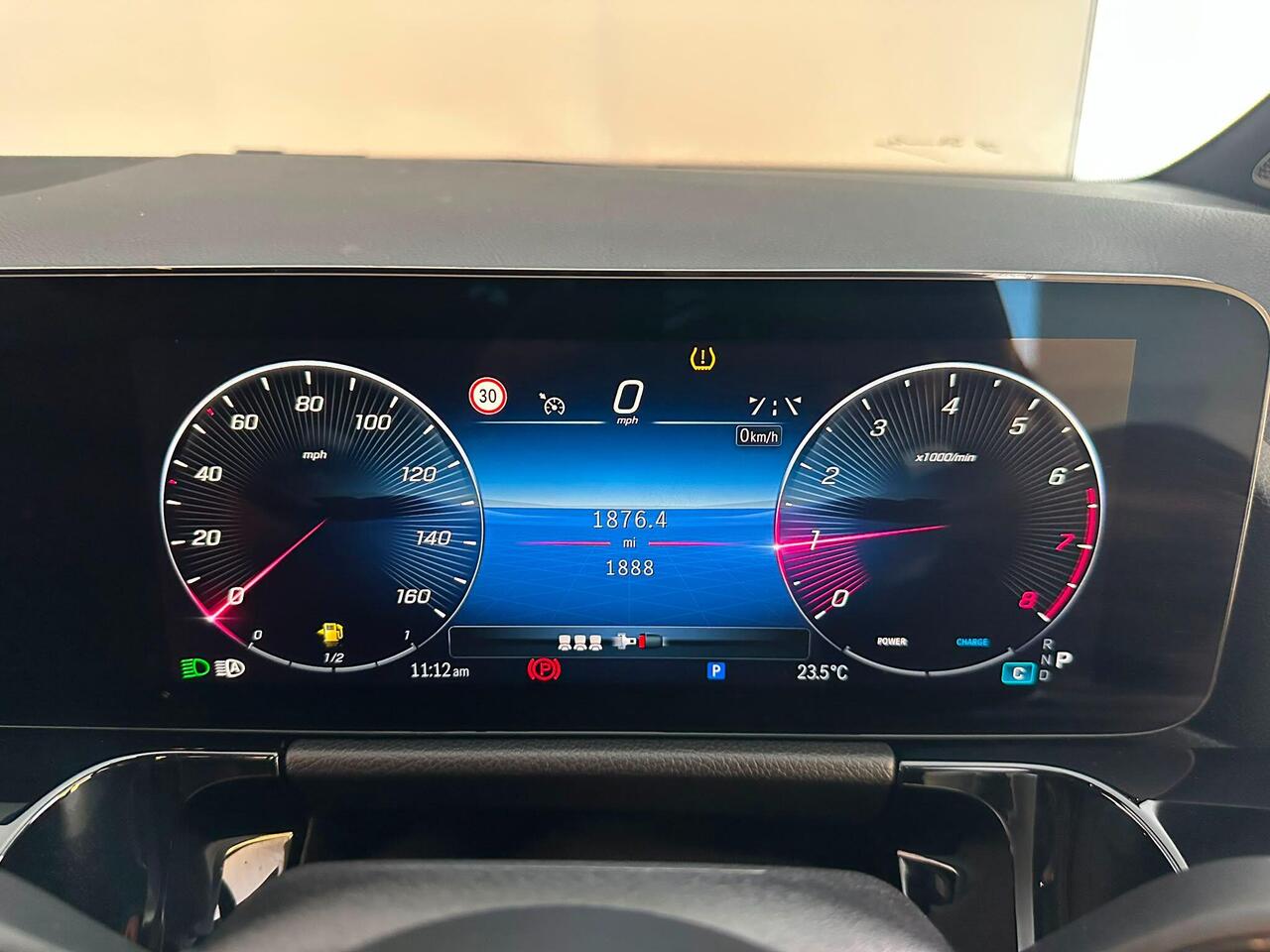 Mercedes-Benz GLA LT26DWZ