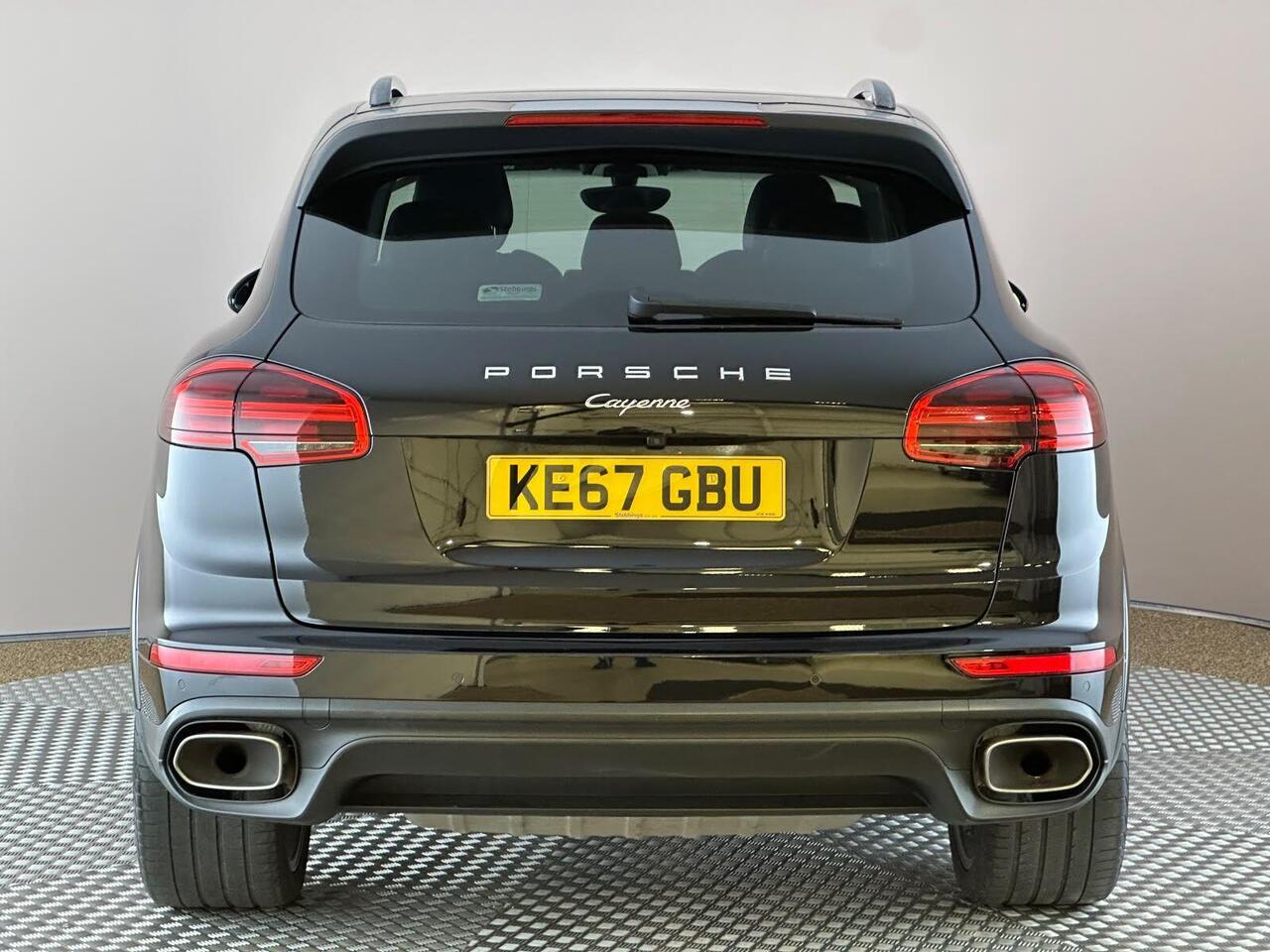 Porsche Cayenne KE67GBU