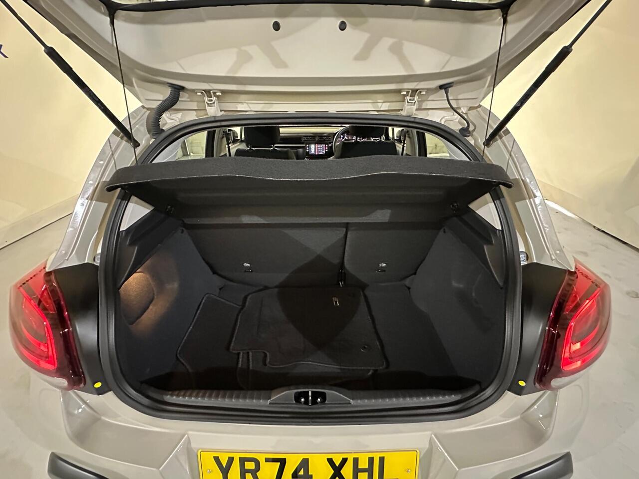 Citroen C3 YR74XHL