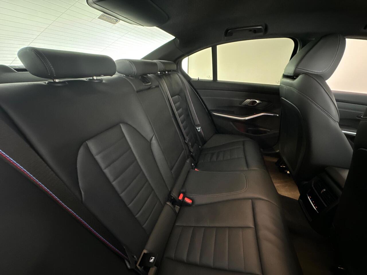 BMW 3 Series BK22GHD