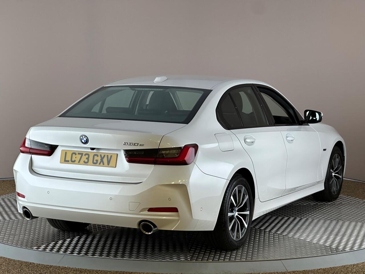 BMW 3 Series LC73GXV