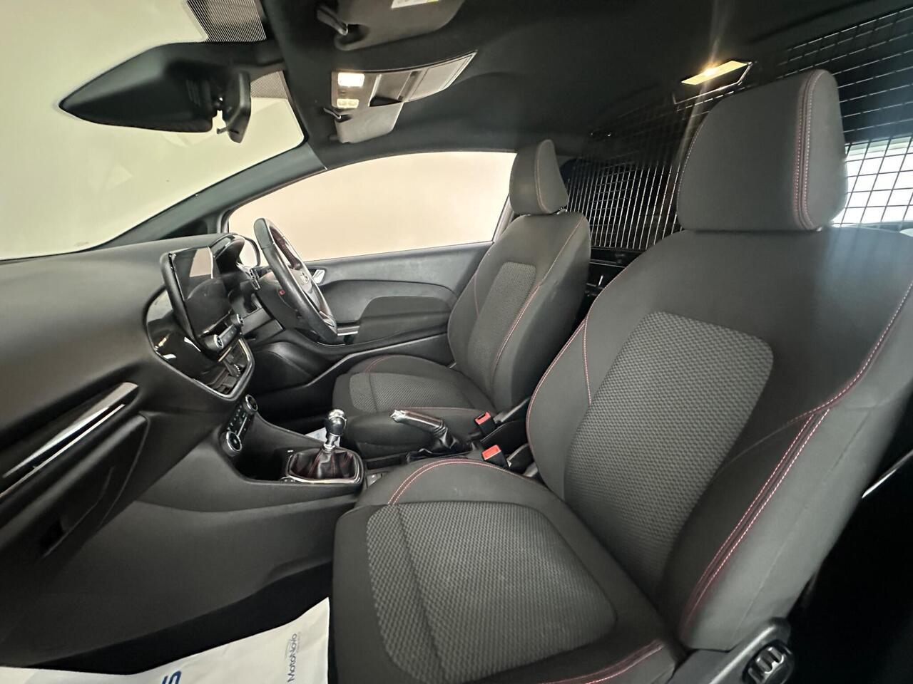 Ford Fiesta Van GM19XHT