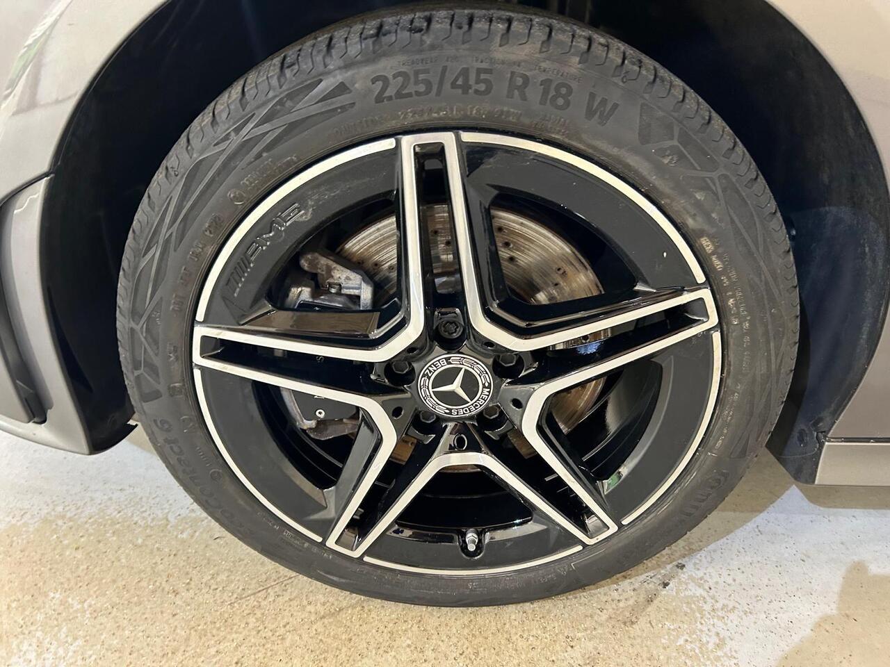 Mercedes-Benz CLA OV72KXF