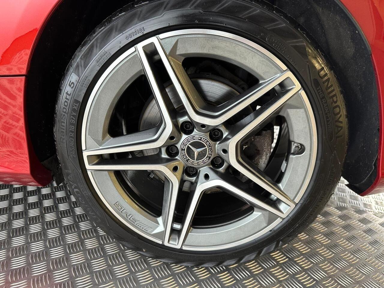 Mercedes-Benz C Class AY68UNX