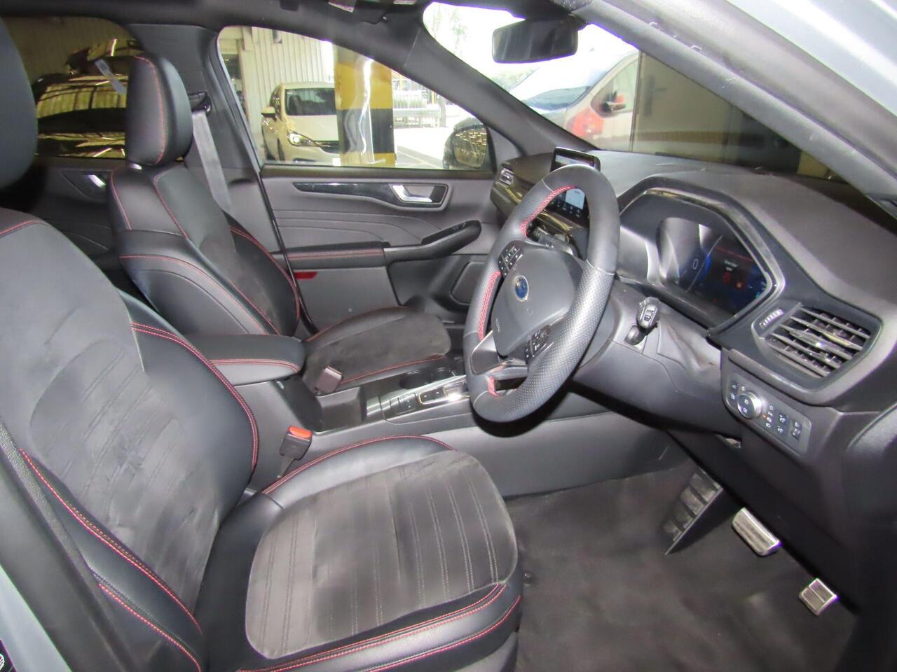 Ford Kuga AX72EUV