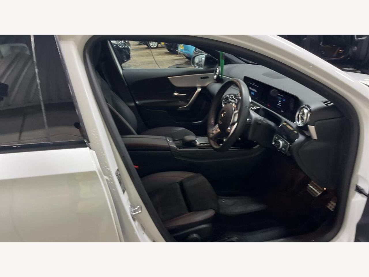 Mercedes-Benz A Class LL72UGD