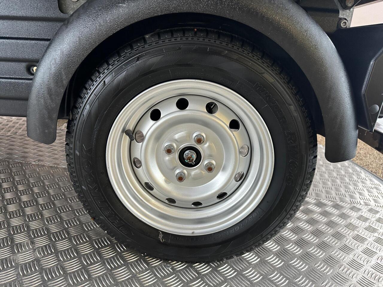 Garia Utility RX22EJD