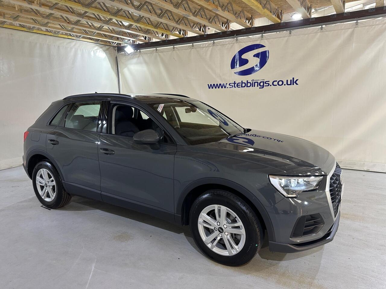 Audi Q3 MW22OVR