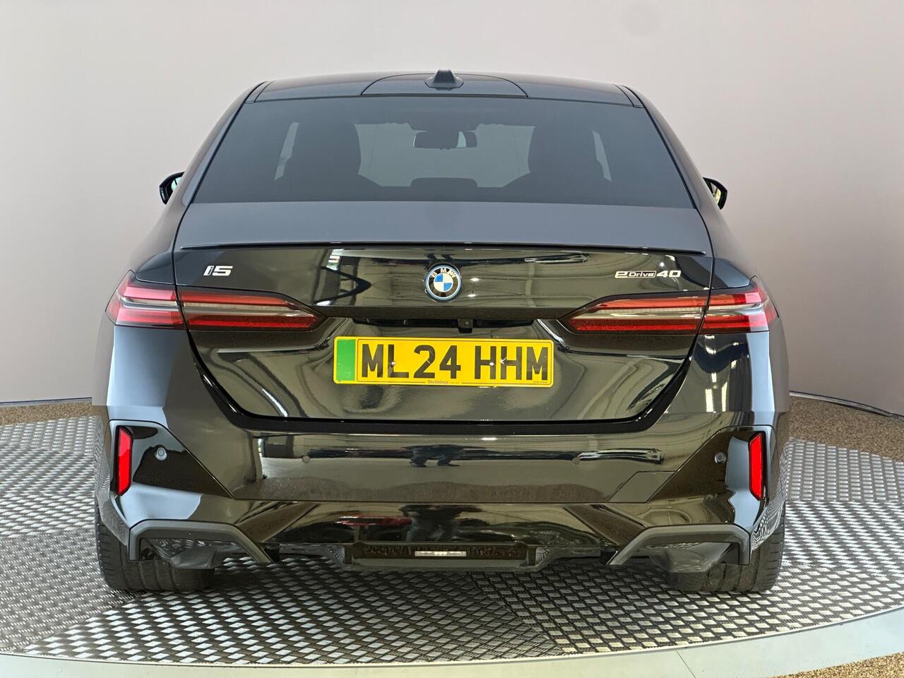 BMW i5 ML24HHM