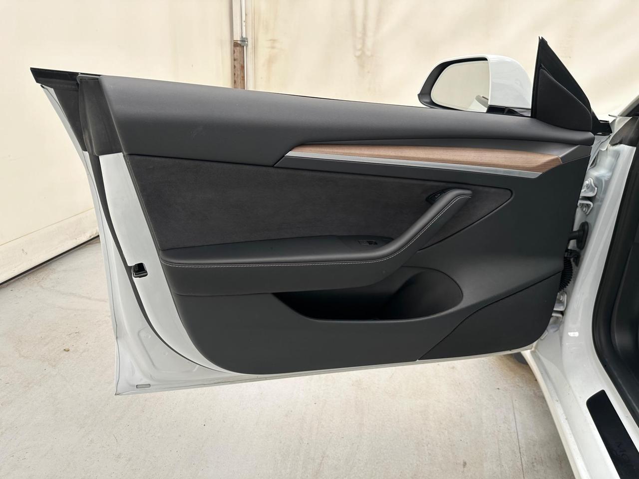 Tesla Model 3 FE23EOR