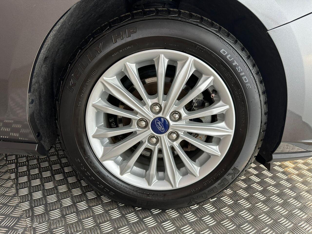 Ford Focus KW69ZVB