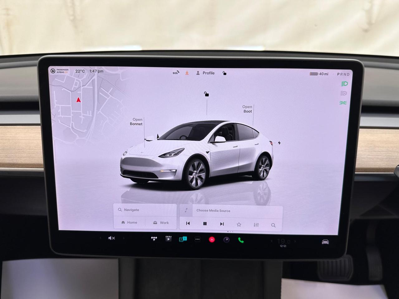 Tesla Model Y AJ22CZU