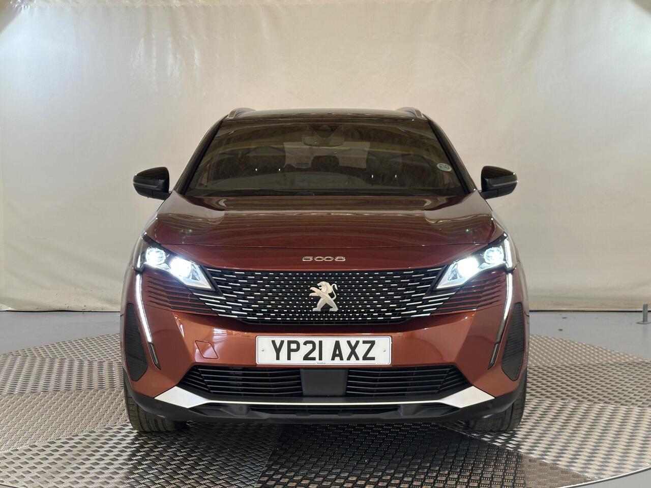 Peugeot 5008 YP21AXZ