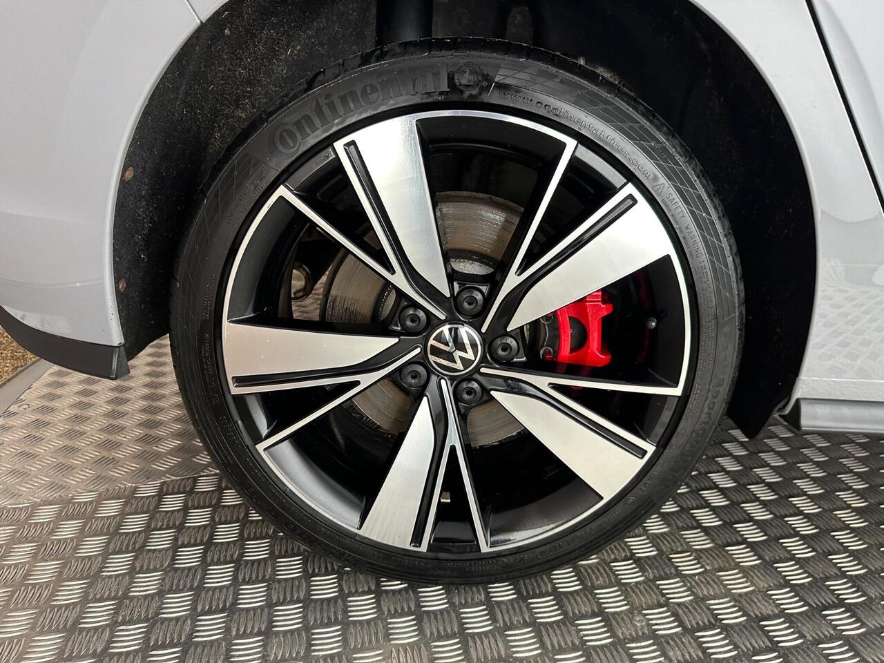 Volkswagen Golf PF21AOC