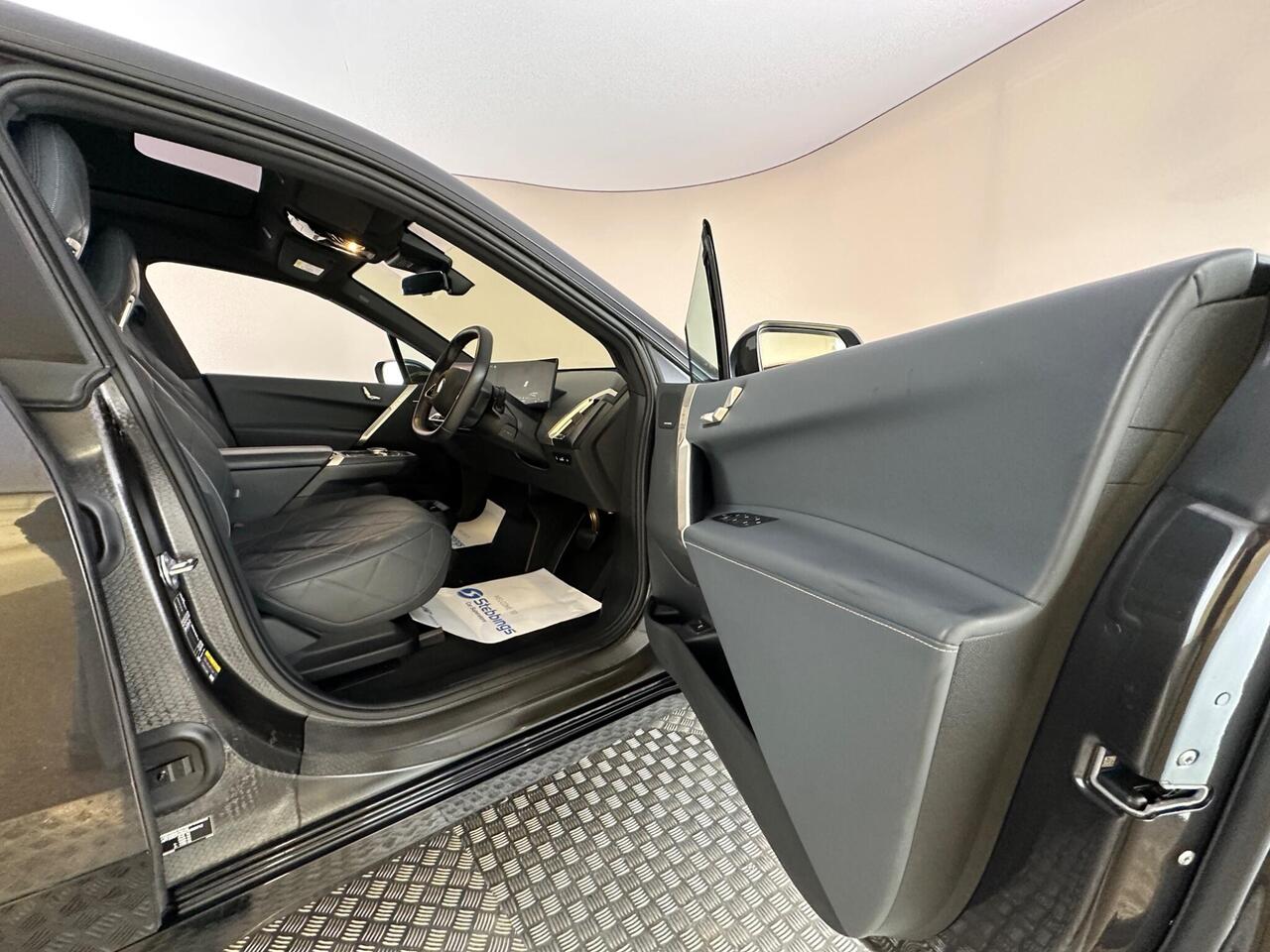 BMW iX LJ72AGA