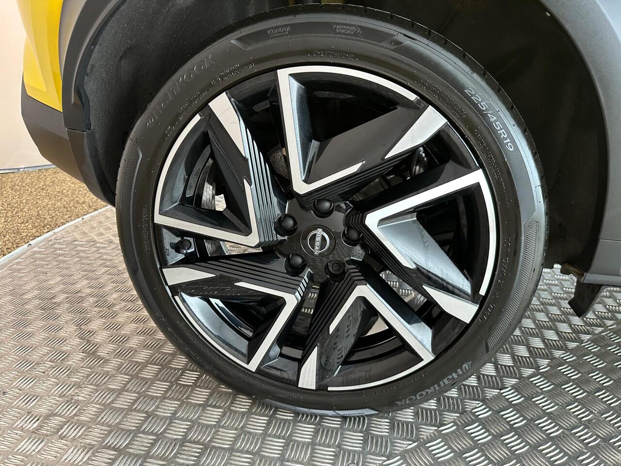 Nissan Juke LE74FDZ