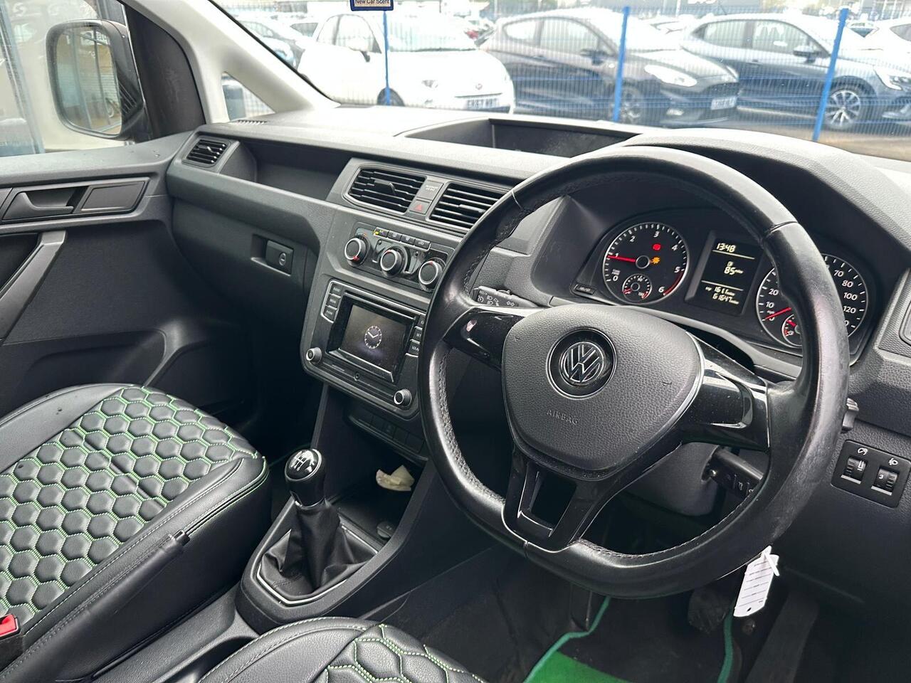 Volkswagen Caddy MU53OOS