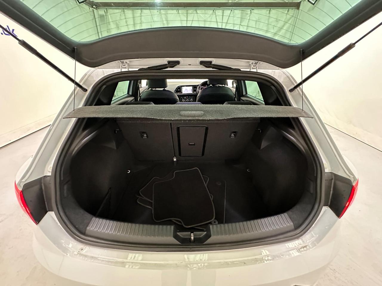 SEAT Leon YA69LHE