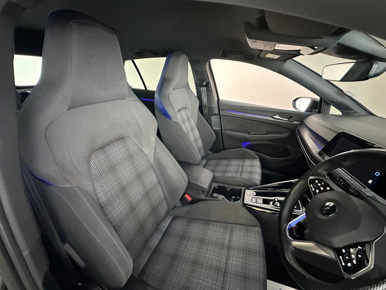 Volkswagen Golf BG72EHC