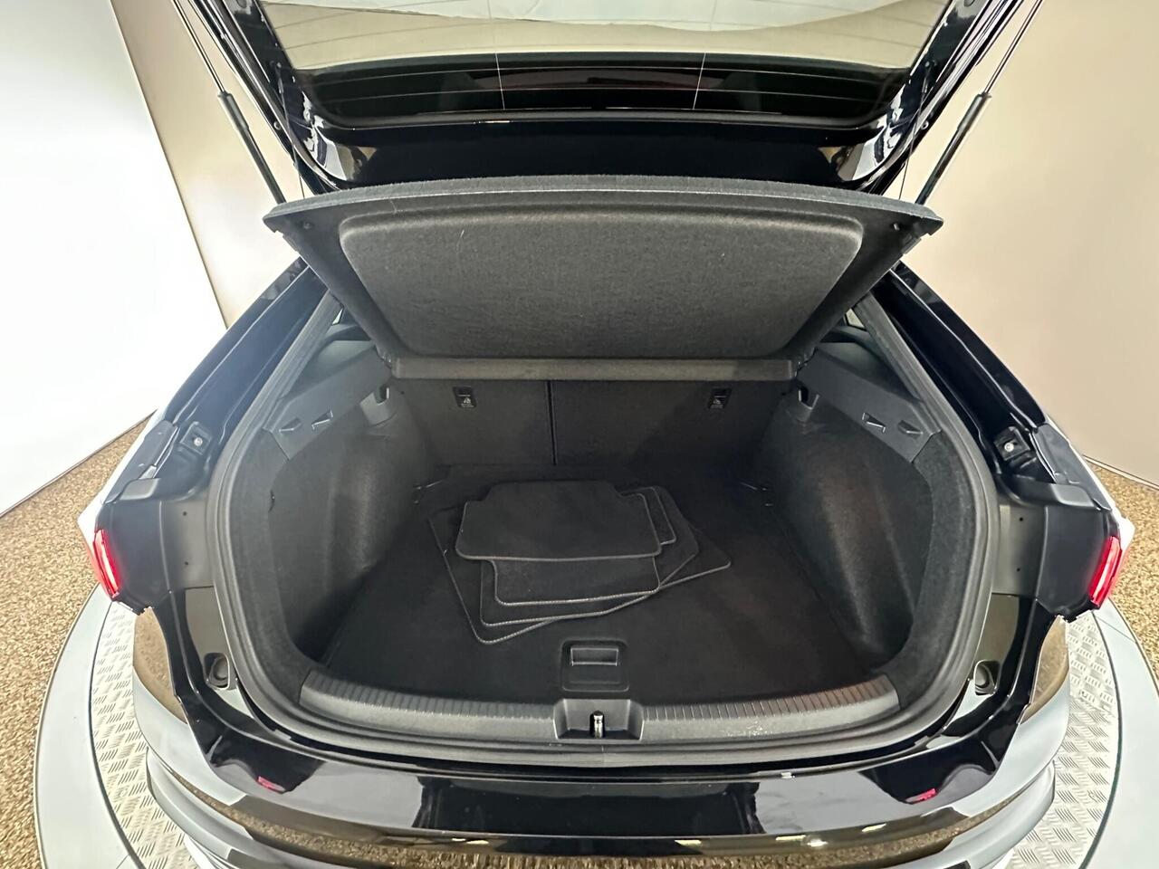 Volkswagen Taigo VN23YAF