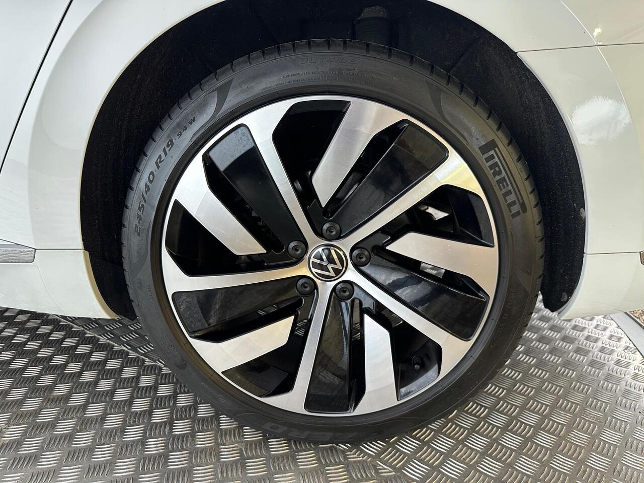 Volkswagen Arteon FP71AOZ