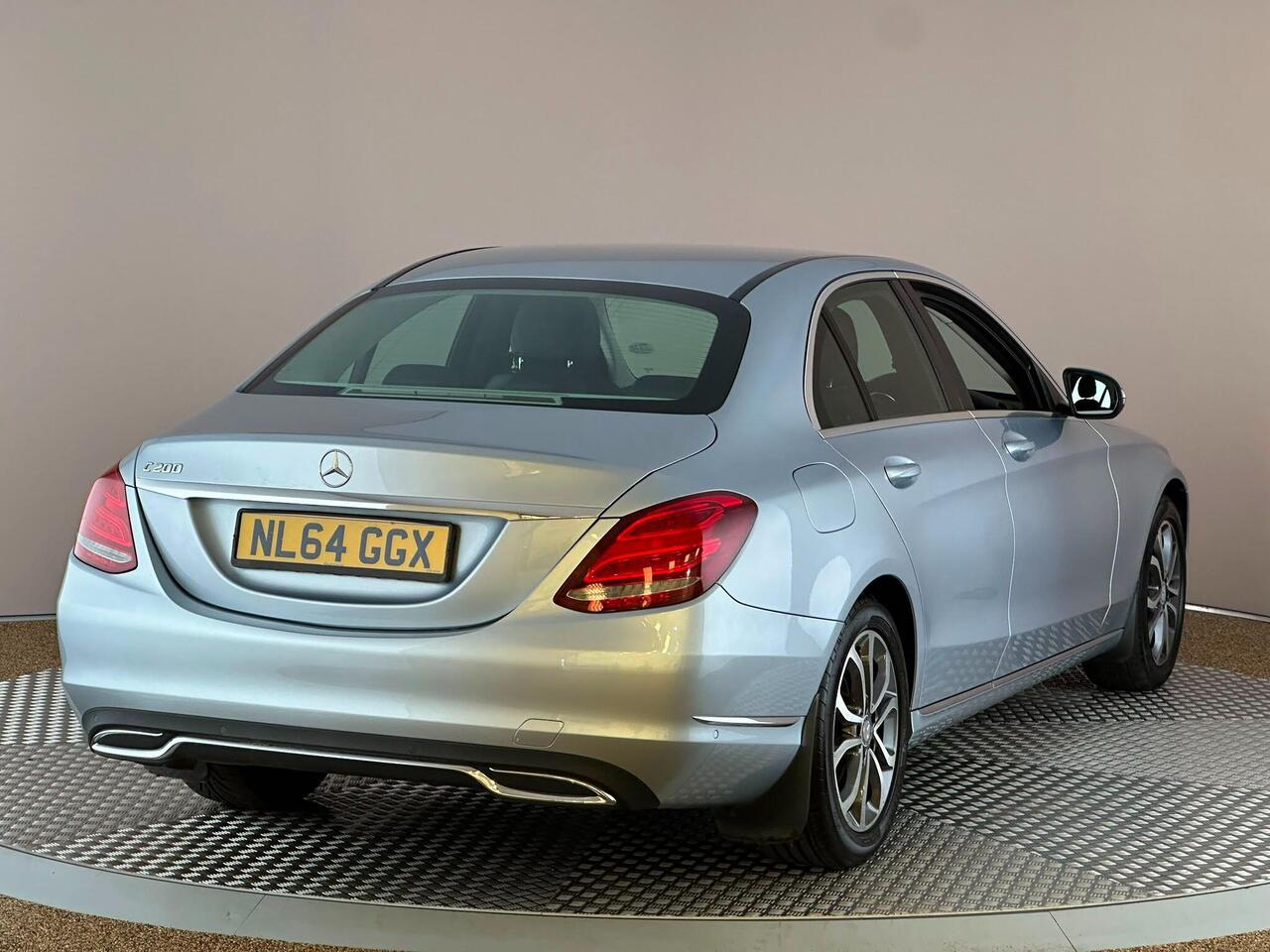 Mercedes-Benz C Class NL64GGX