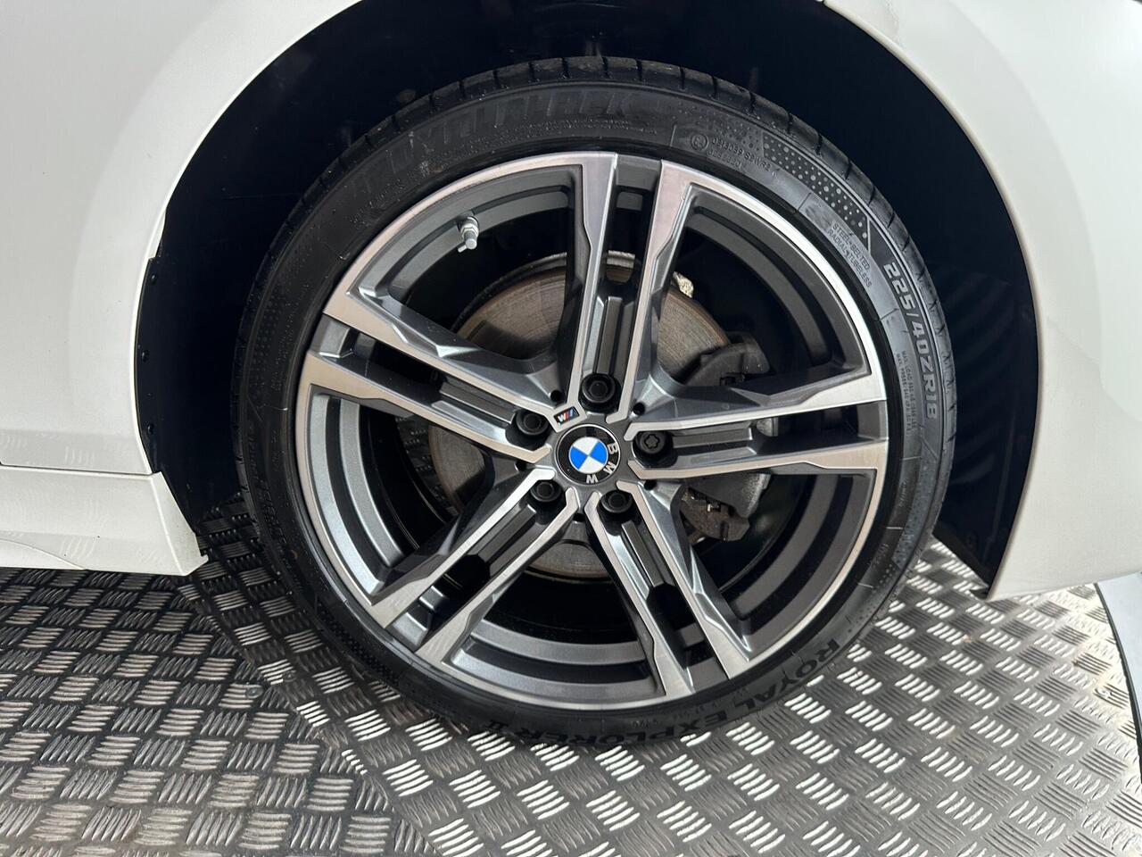 BMW 1 Series YP72HGD