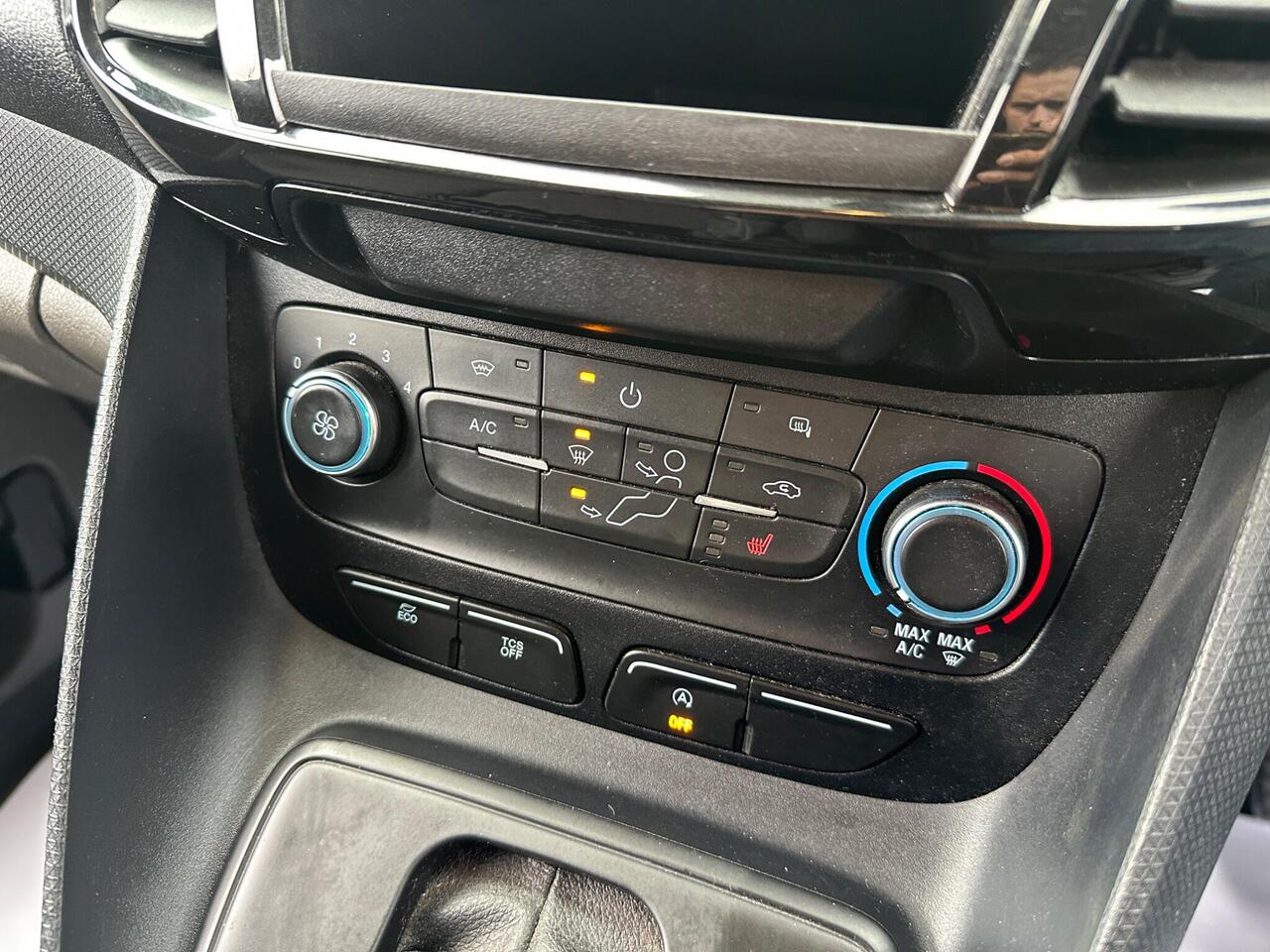 Ford Transit Connect AE21KCU