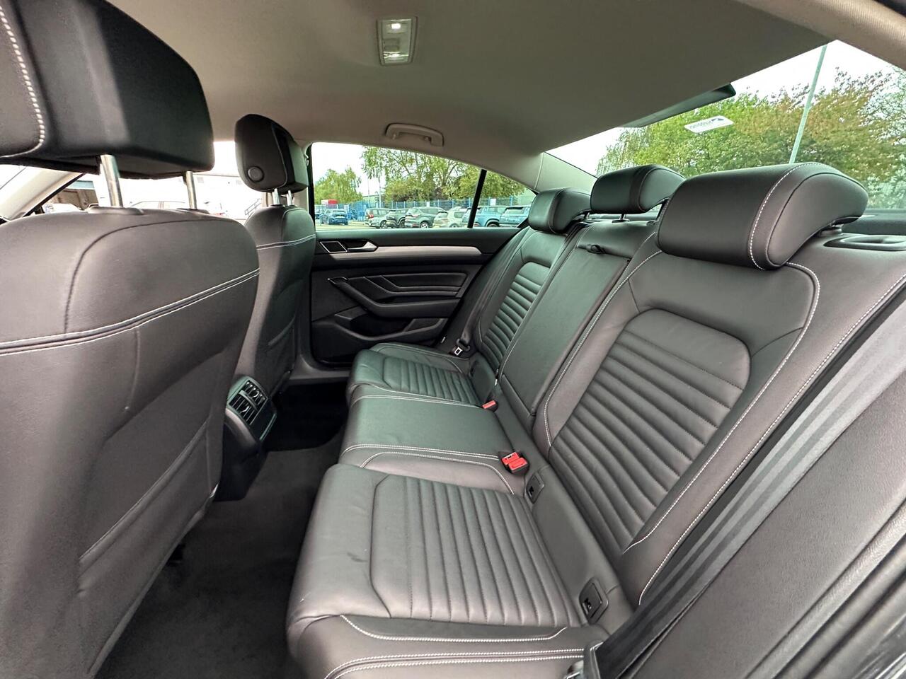 Volkswagen Passat YE70PYB