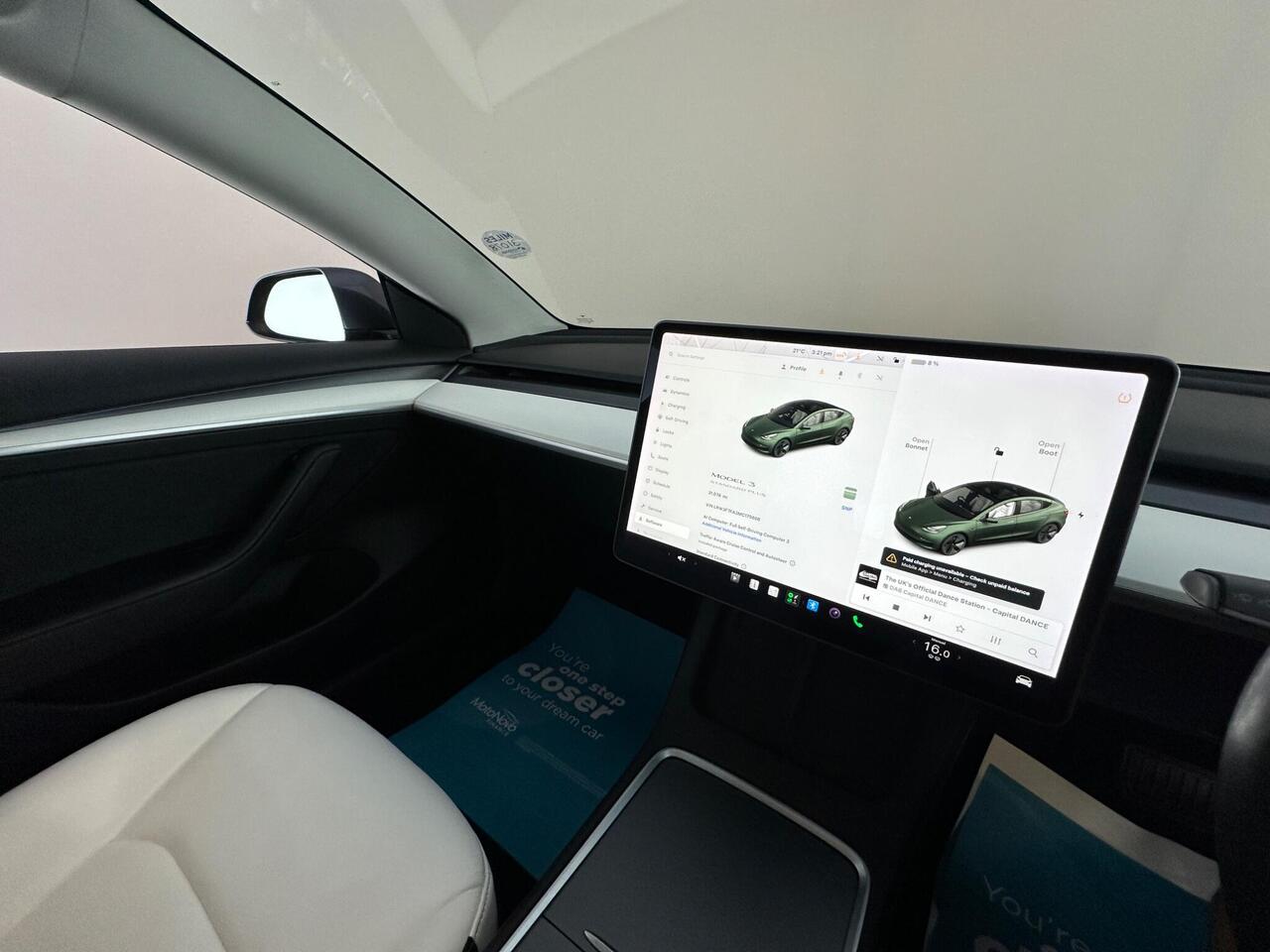 Tesla Model 3 LD21CYA