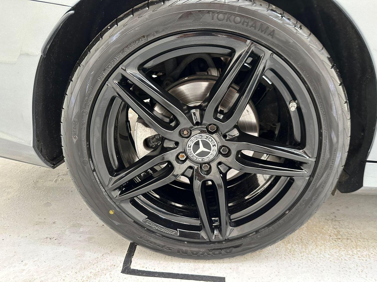 Mercedes-Benz E Class LO17YWC