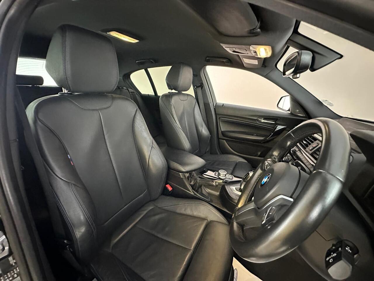 BMW 1 Series YC19KBT