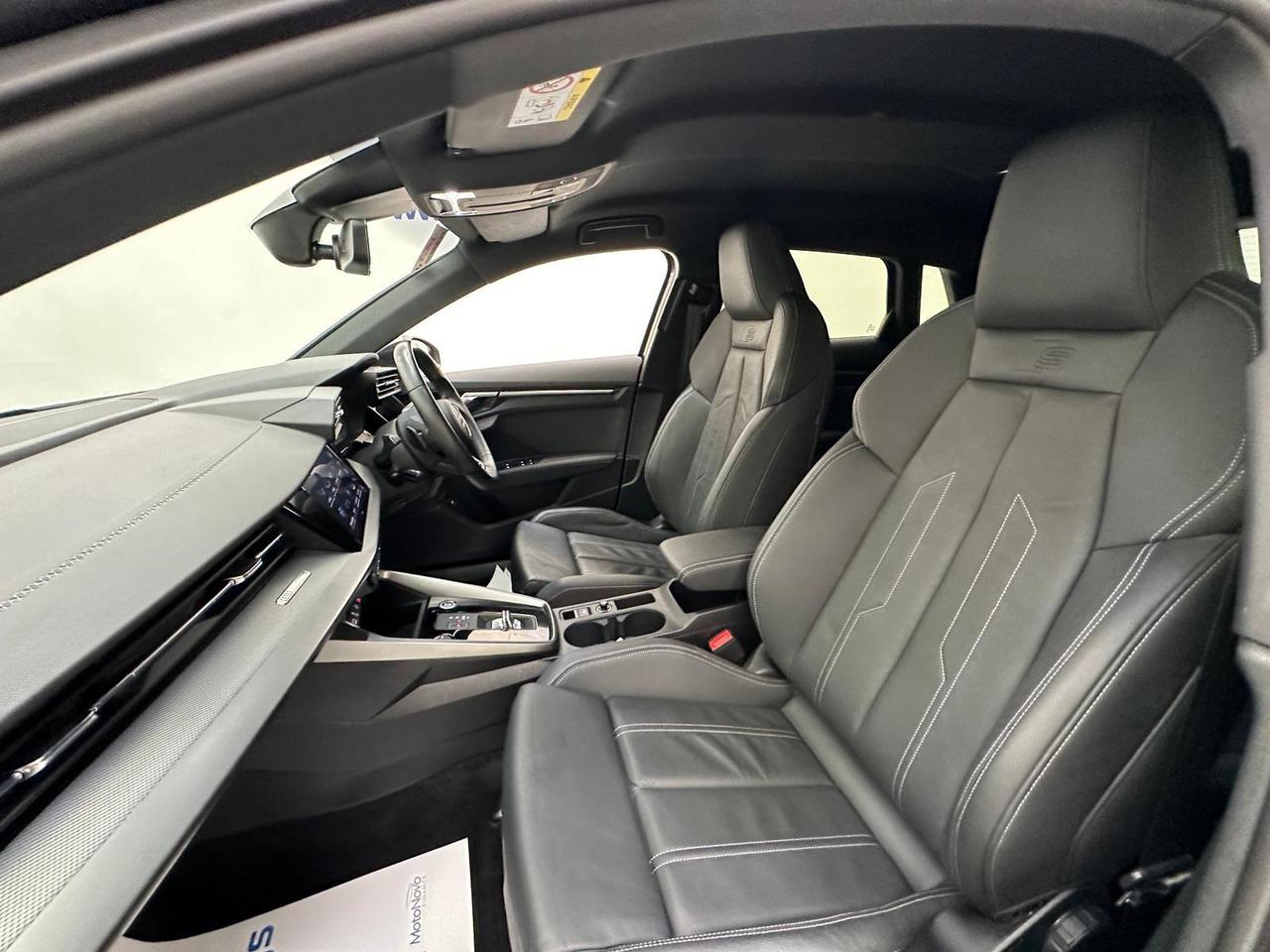 Audi A3 YE21XNF