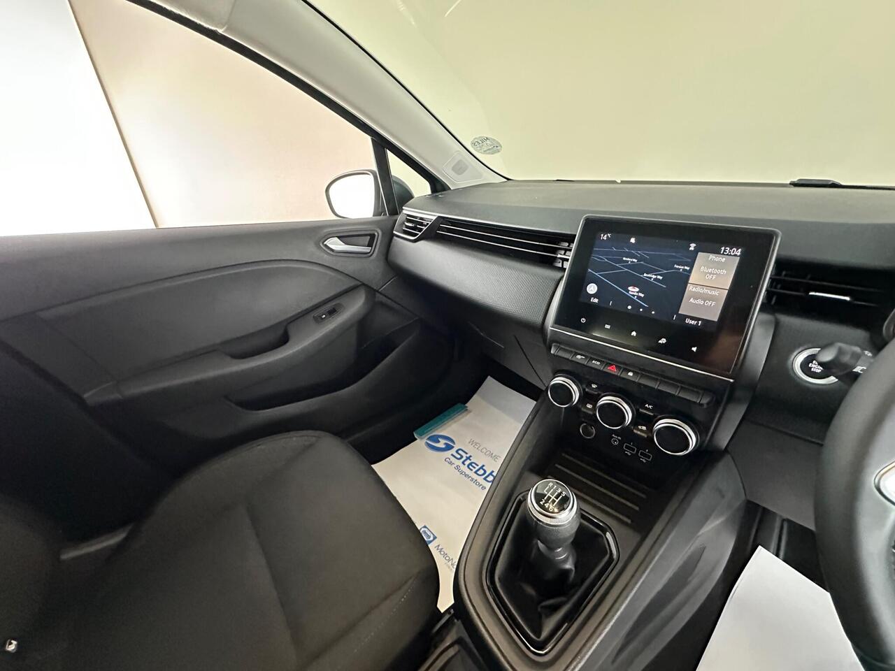 Renault Clio YC71OJA