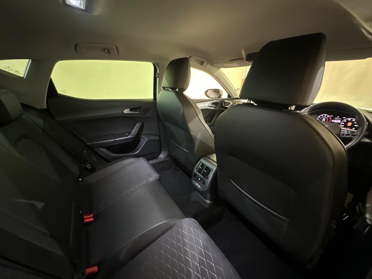 SEAT Leon PX70XZD
