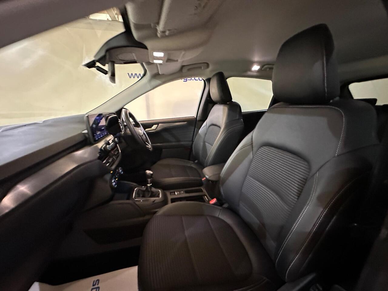 Ford Kuga YS22ENO