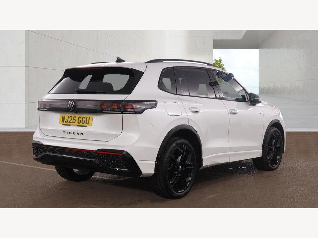 Volkswagen Tiguan WJ25GGU