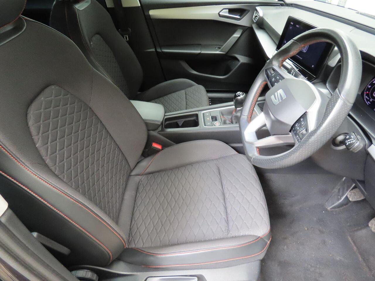 SEAT Leon PX70XZD
