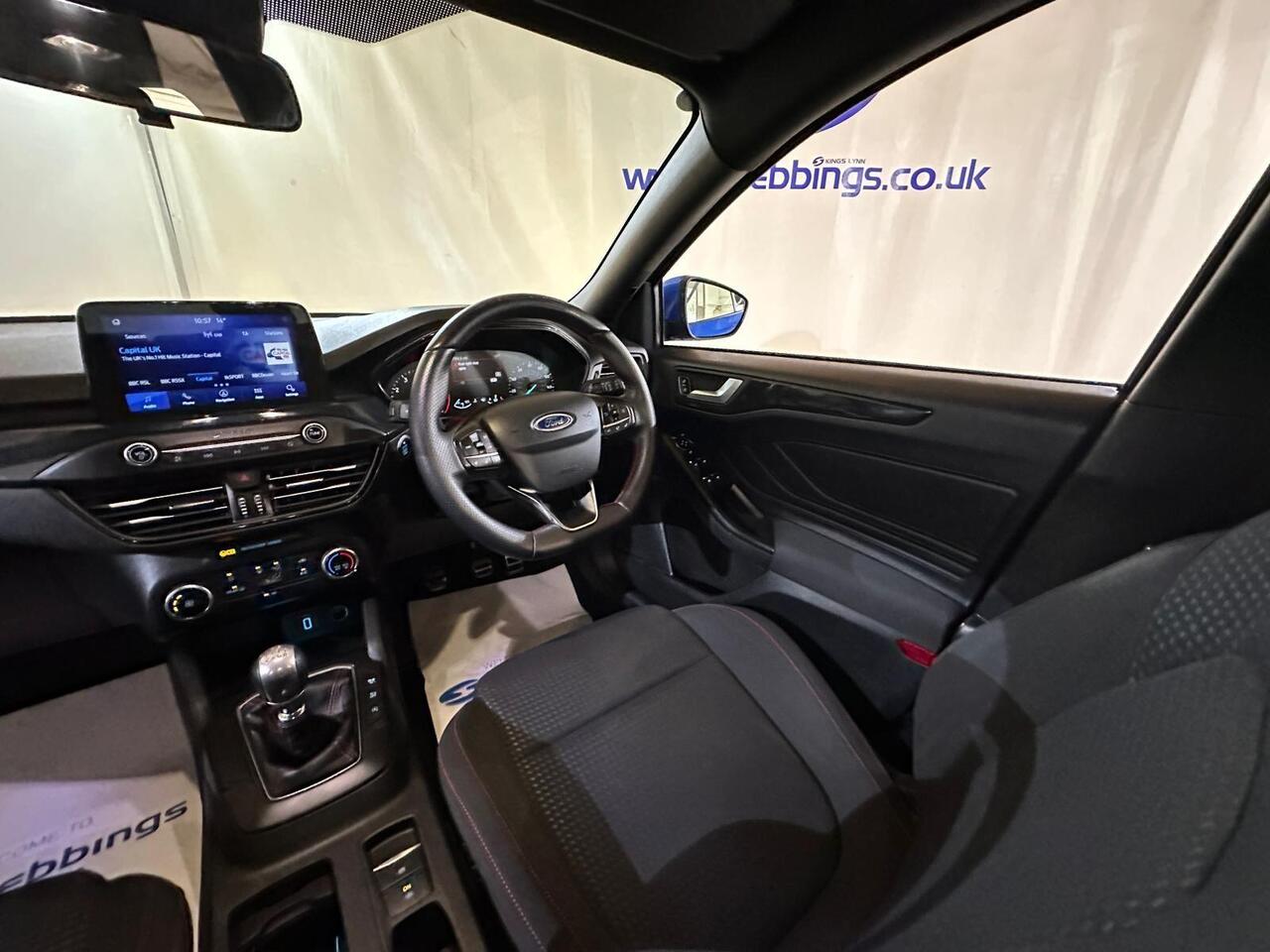 Ford Focus WJ68UUT