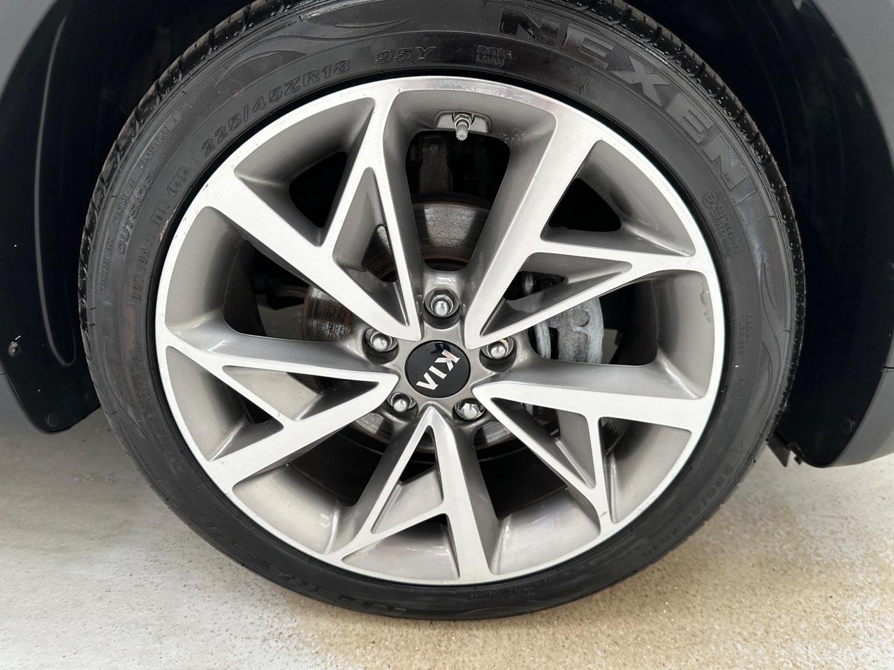 Kia Niro WN69JFA