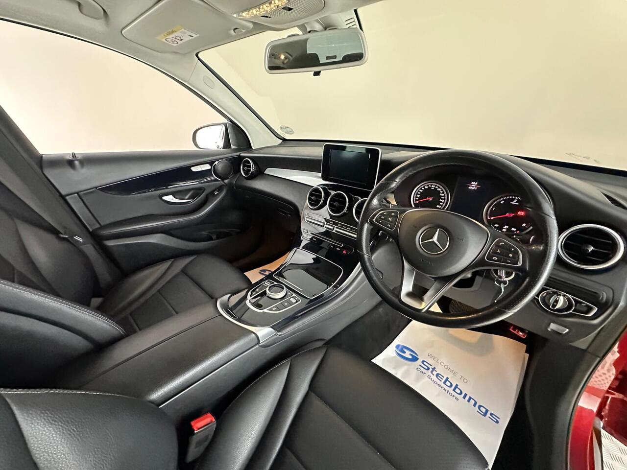 Mercedes-Benz GLC YM19PNO