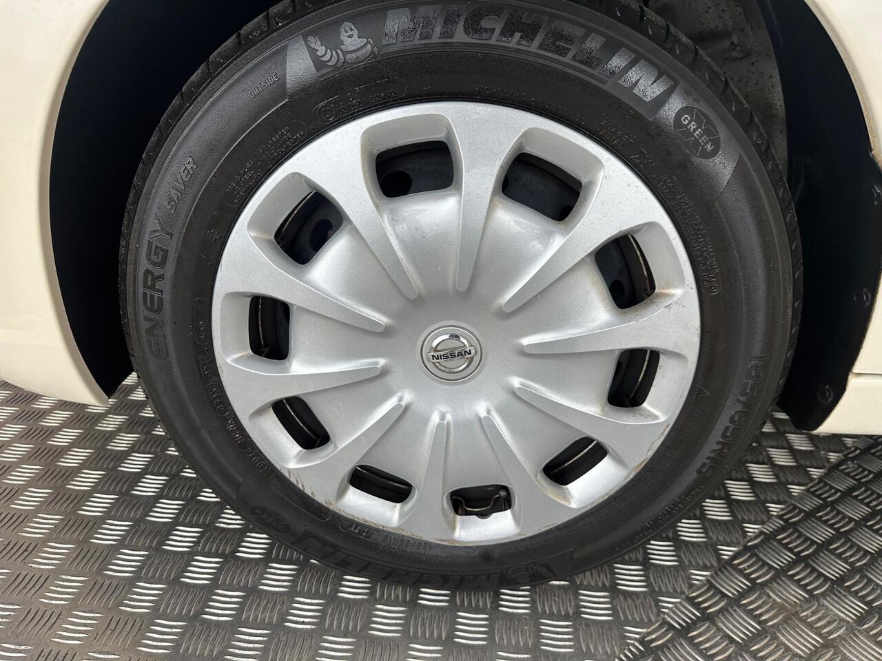 Nissan Micra YC22CZV